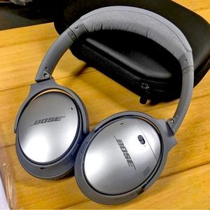 Bose Quietcomfort 35 SLIVER NEW